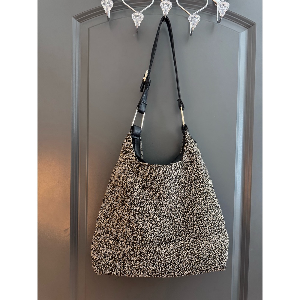 Faded Glory Black and Cream Shoulder Bag